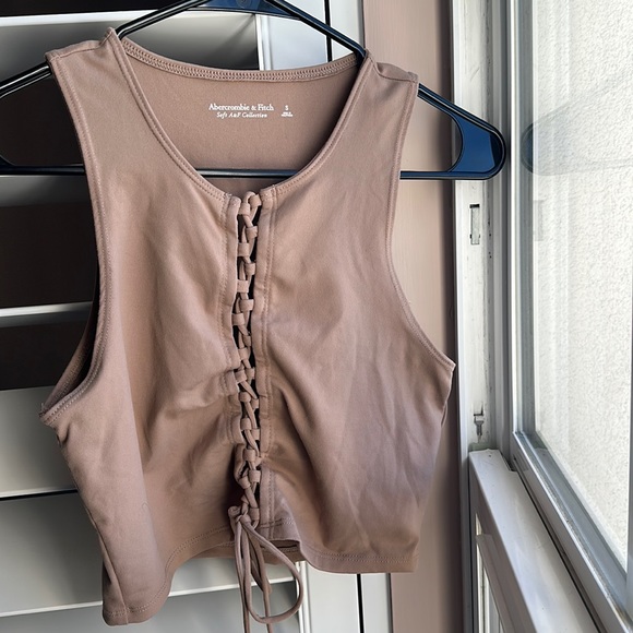 BNWOT Abercrombie and Fitch Lace Up Cropped Tank Tan - Picture 1 of 3